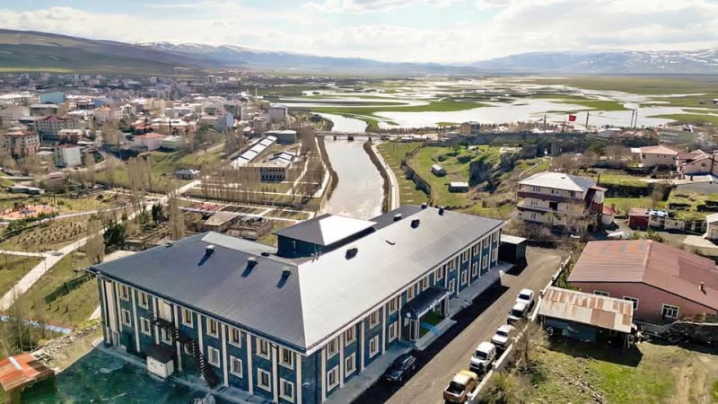 ARDAHAN 5 YILDIZLI OTEL AYARINDA BİR TESİSE KAVUŞTU ARTIK KALABİLECEĞİNİZ BİR EVİNİZ VAR